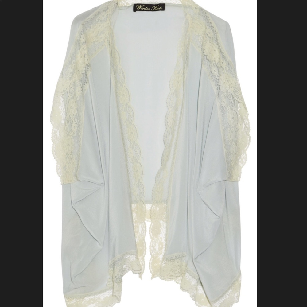 ✨Winter Kate Blue Condor Silk and Lace Kimono✨